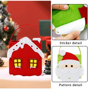 Détails des sacs cadeaux de Noël en feutre avec motifs père Noël et chalet découpés