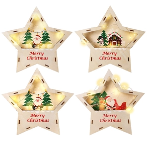 Lot de 4 étoiles de Noël en bois à LED avec motifs Père Noël, bonhomme et renne