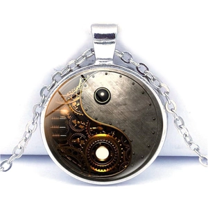 Steampunk Yin Yang Taiji Pendant Necklace Zinc Alloy Glass Mechanical Gear Pattern Retro Industrial Style For Women Men