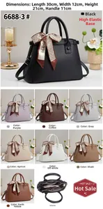Detailed internal structure and dimensions for the litchi grain leather handbag