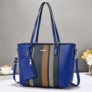 Grand sac cabas bleu marine en similicuir avec rayures en toile et petit sac assorti