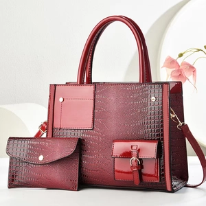 Red crocodile texture patent leather two-piece tote bag and envelope wallet set