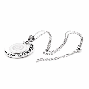 Retro silver crescent moon hollow pendant necklace with round vintage medallion charm