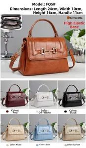 Detailed dimensions of the crocodile pattern handbag with dimensions 24x10x16cm and handle