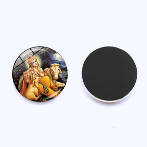 Détail de l'aimant rond en verre 25mm avec déité hindoue Lakshmi et dos magnétique fort