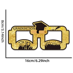 Detailed dimensions of the gold glitter graduation party glasses with black mortarboard icon