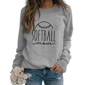 Sweat-shirt Softball Mom gris à col rond avec impression de lettres et manches longues