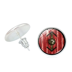 Paire de boucles d'oreilles Viking avec motif de bouclier en bois rouge et dos argenté
