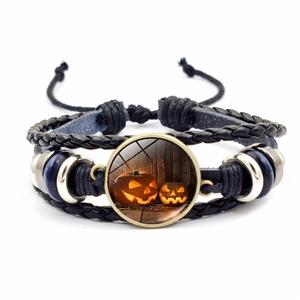 Bracciale Halloween multistrato in pelle con ciondolo a zucca Jack-O-Lantern