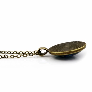 Collar de bronce vintage con colgante de espiral y cadena fina de metal para hombres mujeres