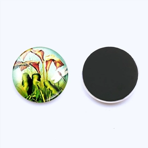 Round glass refrigerator magnet featuring a creative calla lily flower illustration