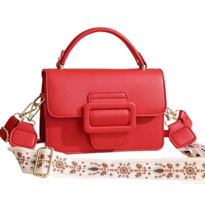 Elegante borsa a mano rossa in pelle PU con fibbia quadrata e tracolla stampata