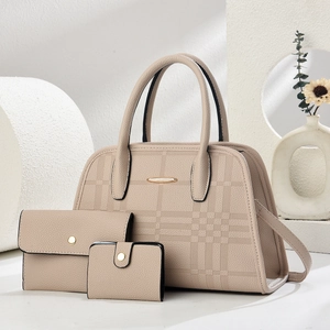 Detailed set of beige plaid embossed handbag, long wallet, and small folding coin purse