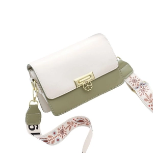Sac bandoulière carré bicolore moderne avec boucle trèfle et large sangle à fleurs