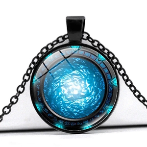 Stargate Atlantis Portal Glaskuppel Halskette mit blauem Nebel und antiken Runen