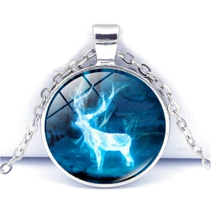 Collier Pendentif Cerf Lumineux Mystique Cabochon En Verre Chaîne En Alliage De Zinc Bijoux