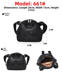 Vue détaillée du sac en tissu Oxford avec motif ours et dimensions de l'intérieur