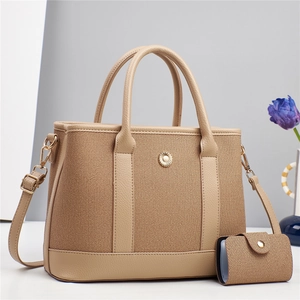 Sac fourre-tout en toile avec mini pochette assortie et détails dorés en beige