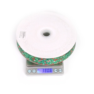 Mesure du poids du ruban de Noël vert de 1 pouce en matériau 100% polyester durable