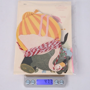 DIY kids sewing kit with cartoon animal cards and cotton thread weighing 47.7g in OPP bag