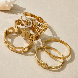 18k vergoldetes Armband-Set mit Weizenblatt-Motiv und weißen Zirkonia-Steinen