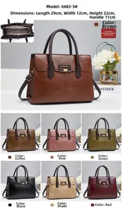 Detailed view of the 29x12x22cm leather tote bag with various color options and dimensions