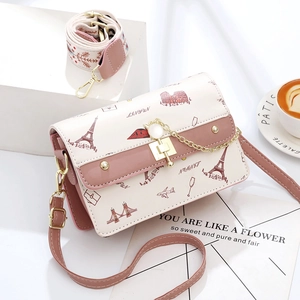 Petit sac carré élégant avec imprimés de monuments et double bandoulière amovible