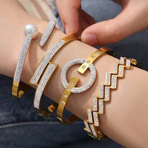 Bracelet Jonc Géométrique Acier Inoxydable Plaqué Or 18K Zircone Künstliche Perle Manchette Ouverte Bijoux Mode Femmes