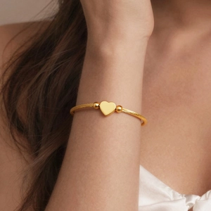 18k gold plated stainless steel twisted cable bracelet with heart pendant and beads