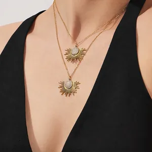 Collier Pendentif Rayon De Soleil Acier Inoxydable Plaqué Or 18K Zircon Étincelant Bijoux De Luxe Pour Femmes