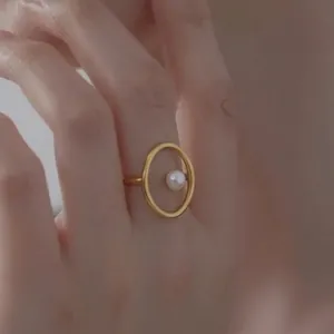 Geometrischer Faux Künstliche Perlenring Aus Edelstahl 18K Vergoldet Wasserdicht Hypoallergen Minimalistischer Schmuck Für Frauen