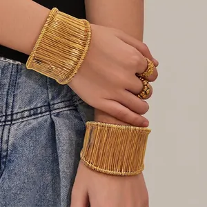 Bracelet Manchette Large En Fil Tissé En Acier Inoxydable Jonc Ouvert Étanche Hypoallergénique Bijoux De Mode Femmes