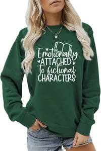 Detail des Emotionally Attached Drucks auf dunkelgrünem langärmligem Sweatshirt