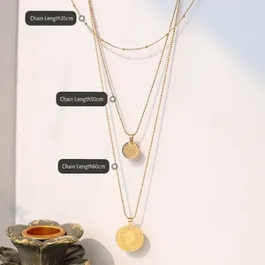 Gouden titanium stalen ketting met drie lagen, munt hangers en kralenketting