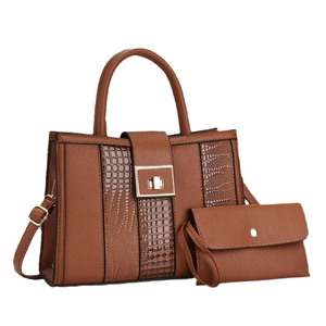 Ensemble de sacs à main marron à rayures pour femmes avec pochette assortie et fermoir doré