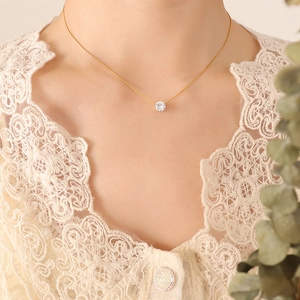 Minimalist Zircon Pendant Necklace Titanium Steel Gold Plated Clavicle Chain For Women Elegant Jewelry