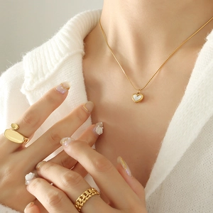 Sweet Heart Shell Necklace Bracelet Earrings Titanium Steel 18K Gold Plated Elegant Jewelry For Women Gift