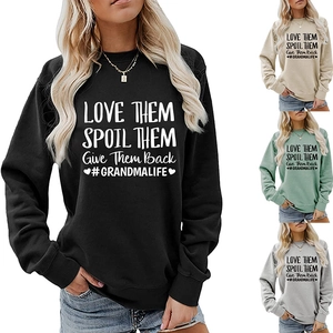 Plusieurs variations de couleurs du sweat-shirt à manches longues pour femmes