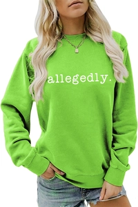 Détail du sweat à col rond vert néon avec impression du texte blanc allegedly dessus