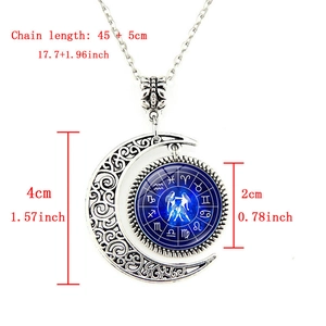 Collier lune argentée Gemini rétro avec pendentif astrologique bleu et symboles