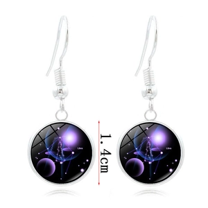 Boucles d'oreilles Balance en argent avec pendentif galaxie de 1,4 cm et motif violet
