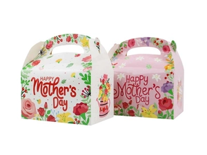 Detailansicht der weißen und rosa Muttertags-Geschenkboxen mit Blumenmustern und Griffen