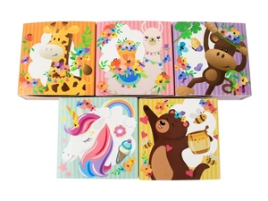 Lot de cinq boîtes cadeaux carrées avec motifs d'animaux comme girafe et licorne