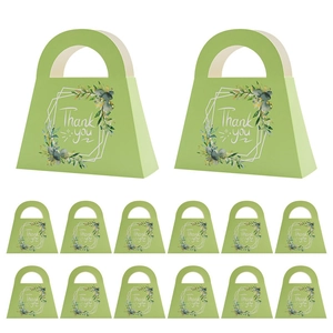Florale Dankeschön-Geschenktüten für Hochzeitsgäste mit Griffen in hellgrüner Farbe
