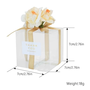 Transparent square PET cake box with gold ribbon and size dimensions 7x7x7cm