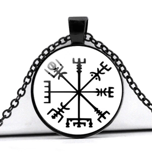 Vintage Viking Compass necklace featuring a black metal frame and Vegvisir pendant detail