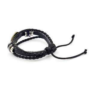 Handgemachtes mehrlagiges schwarzes Lederarmband mit Ukraine Flagge Glas Edelstein Motiv