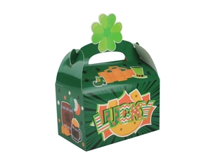 Détail de la boîte à bonbons Saint-Patrick avec poignée trèfle et motifs festifs