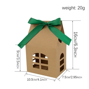 Boîte cadeau de Noël en papier kraft avec fenêtres évidées, ruban vert et dimensions exactes
