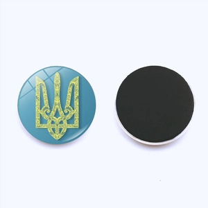 Detailed front and back view of 25mm Ukraine coat of arms crystal glass fridge magnet